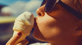 Γιατί δεν πρέπει να τρώμε παγωτό όταν κάνει πολλή ζέστη
