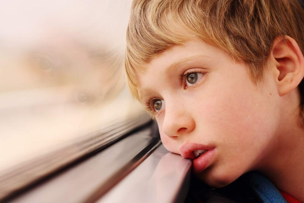 Πώς μία εξέταση ματιών μπορεί να εντοπίσει τον αυτισμό στα παιδιά