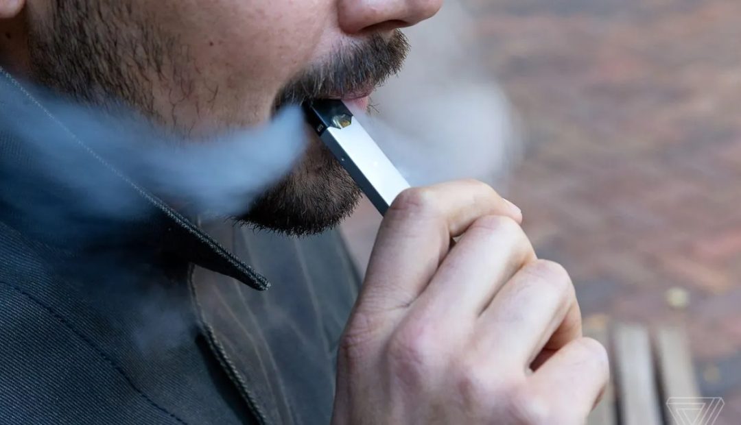 Τα ηλεκτρονικά τσιγάρα συνδέονται με τον καρκίνο του πνεύμονα, δείχνει νέα ανατρεπτική μελέτη`